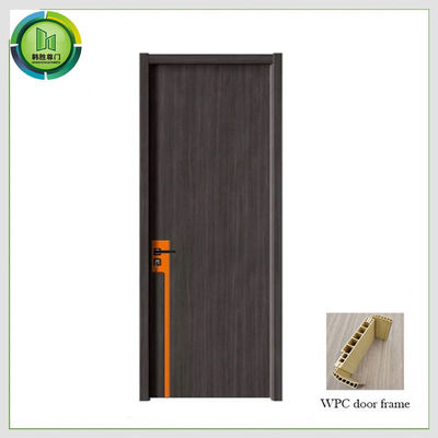سعر جيد WPC UPVC الأبواب الأمامية المركبة ، أبواب الحمام الداخلية المقاومة للماء الانترنت