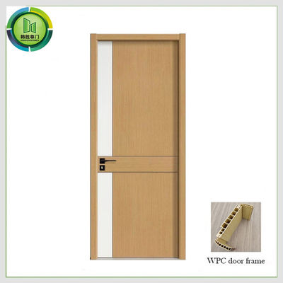 سعر جيد مقاومة للماء UPVC الأبواب الداخلية للحريق استخدام الحمام الانترنت