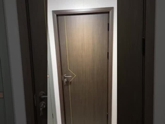 أبواب WPC المجوفة المستدامة وصديقة للبيئة من أجل بيئة معيشة خضراء وصحية